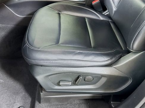 Used 2020 Ford Explorer XLT w/ Equipment Group 202A image 24