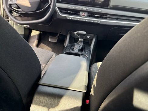 Used 2025 Kia K4 FWD image 14