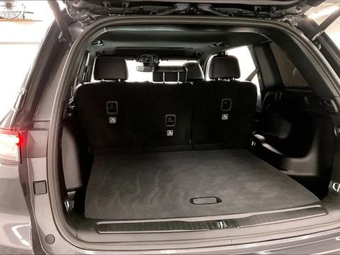 Used 2024 Jeep Grand Cherokee Altitude AWD/4WD image 39