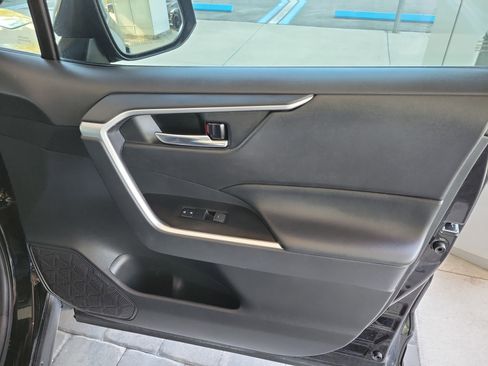 Certified 2023 Toyota RAV4 XLE w/ Convenience Package image 29