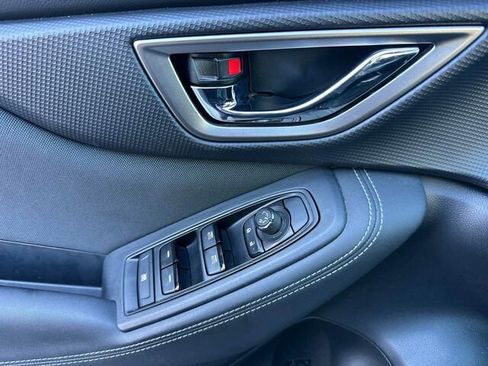 Used 2022 Subaru Forester Premium image 11