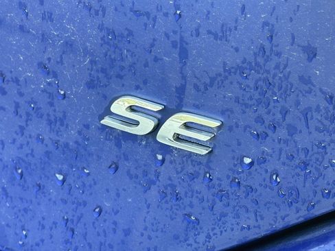 Used 2017 Toyota Corolla LE image 10