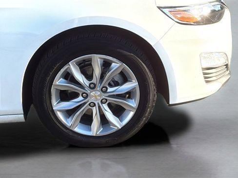 Used 2024 Chevrolet Malibu LT image 24