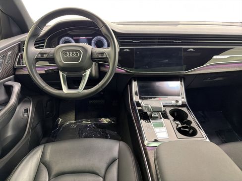 Used 2022 Audi Q8 Prestige AWD/4WD image 25