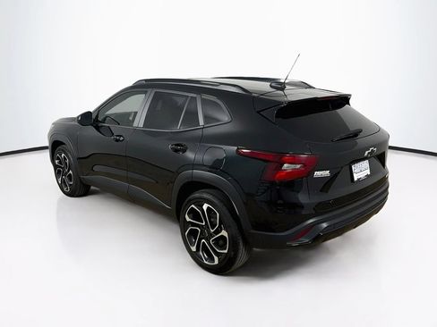Used 2024 Chevrolet Trax RS w/ Sunroof Package FWD image 7