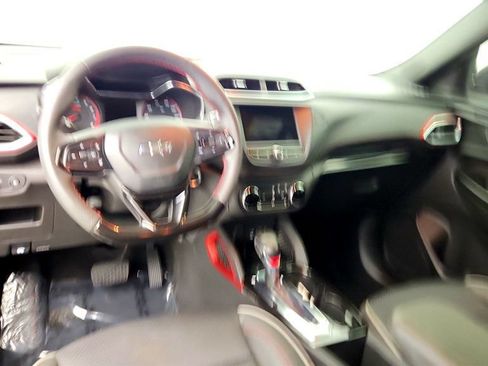 Used 2023 Chevrolet TrailBlazer RS AWD/4WD image 12