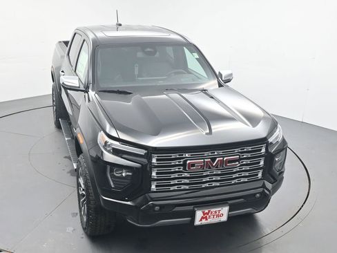 New 2026 GMC Canyon Denali image 4