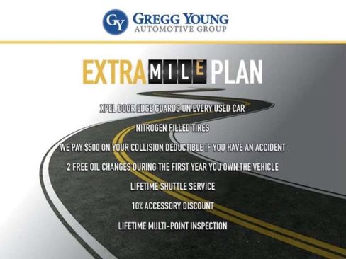 Used 2022 Ford Explorer XLT w/ Equipment Group 202A image 9