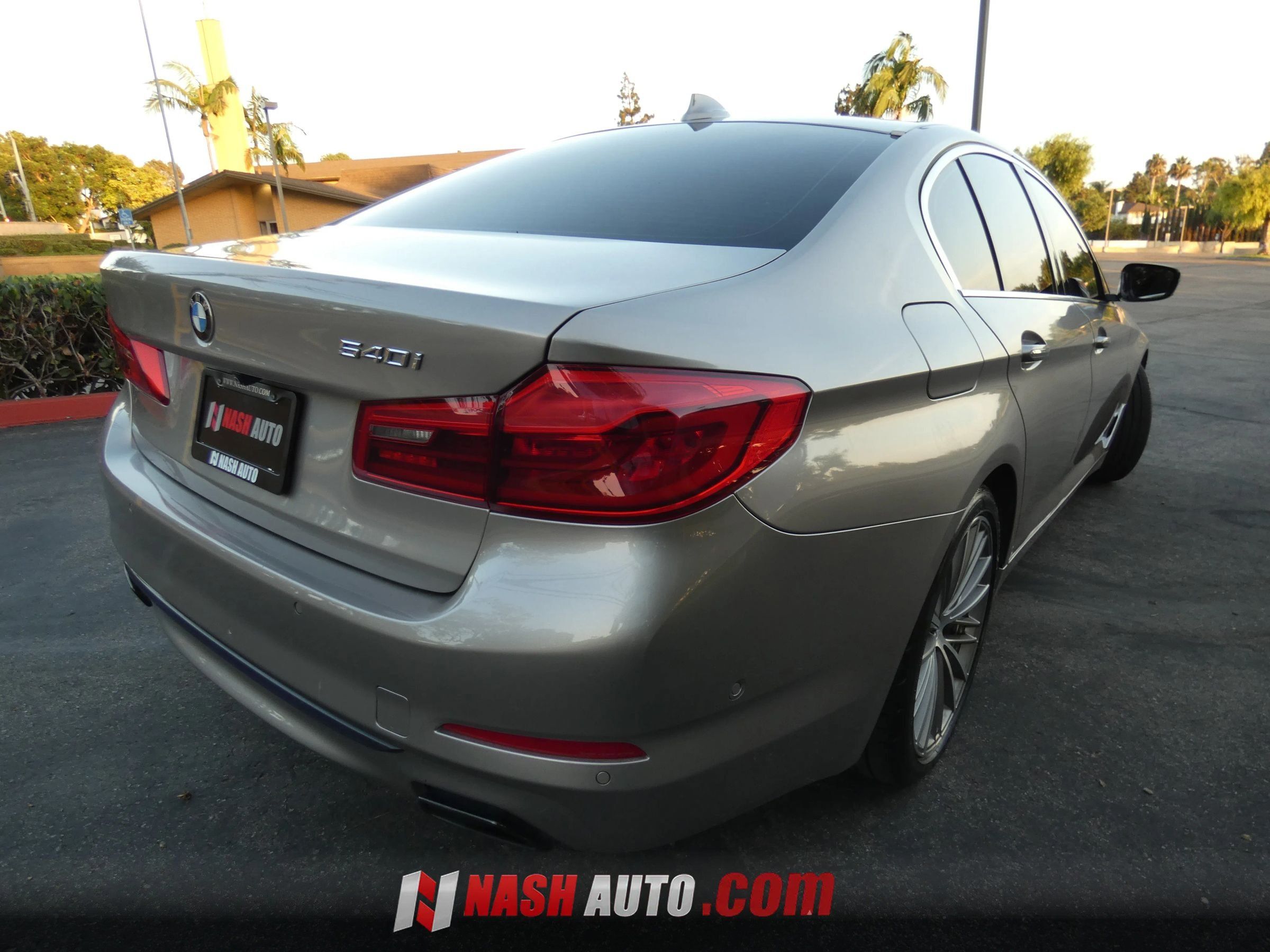 Used 2018 BMW 540i RWD image 7