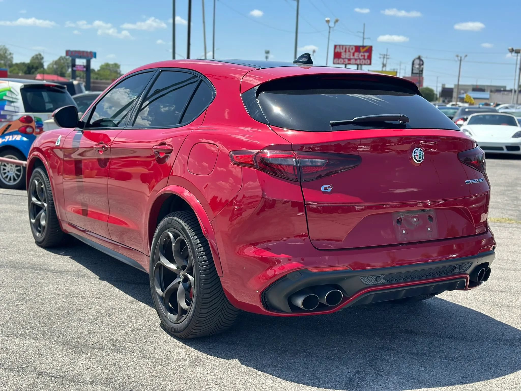 Used 2018 Alfa Romeo Stelvio Quadrifoglio w/ Convenience Package AWD/4WD image 8