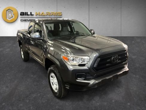 Used 2023 Toyota Tacoma SR RWD image 9