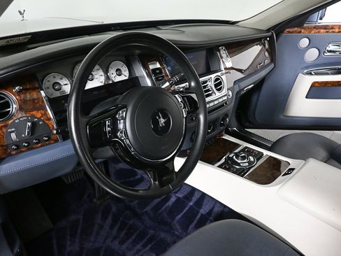 Used 2010 Rolls-Royce Ghost image 6