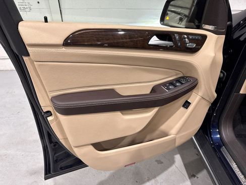 Used 2017 Mercedes-Benz GLE 350 4MATIC image 24