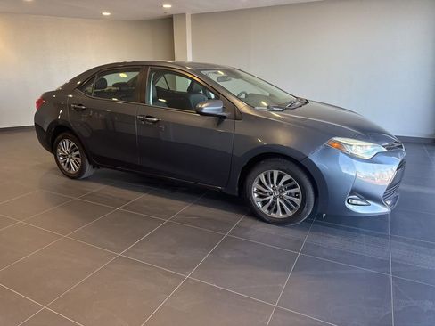 Used 2017 Toyota Corolla XLE w/ Carpet Mat Package (TMS) image 5