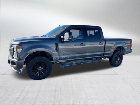 Used 2019 Ford F350 Lariat image 5