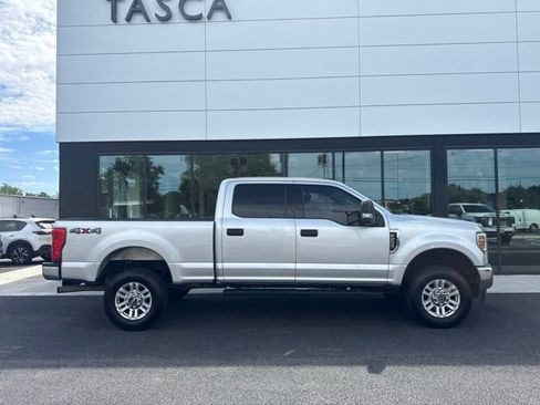 Used 2018 Ford F250 XLT w/ Snow Plow Prep Package AWD/4WD image 2
