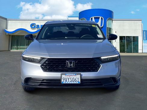 Certified 2025 Honda Accord SE image 2