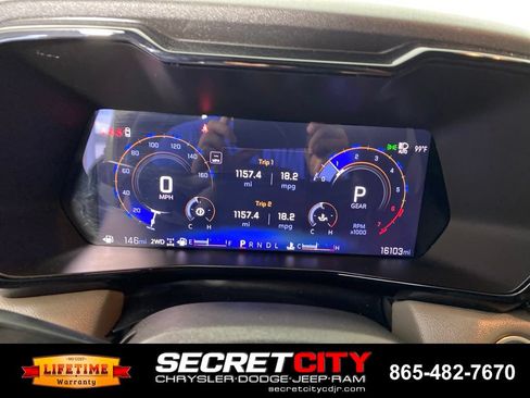 Used 2024 Chevrolet Colorado ZR2 AWD/4WD image 17