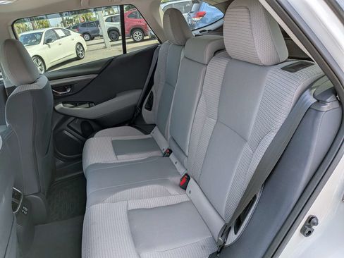 Used 2025 Subaru Outback Premium AWD/4WD image 14