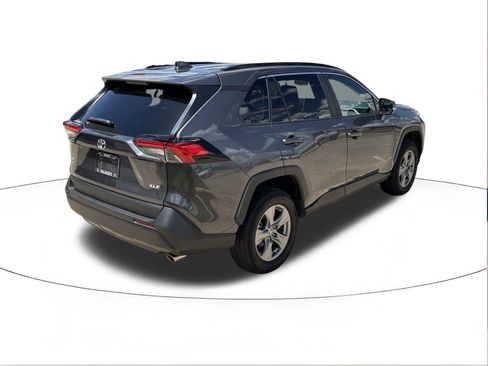 Used 2024 Toyota RAV4 XLE image 3