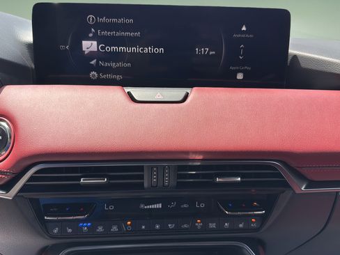 Certified 2025 MAZDA CX-70 Plug-In Hybrid w/ Premium Plus AWD/4WD image 29