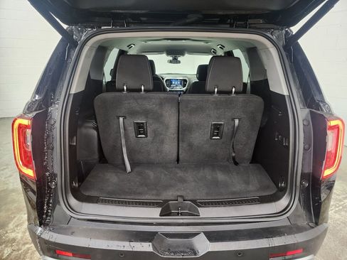 Used 2023 GMC Acadia SLE w/ Driver Convenience Package image 31