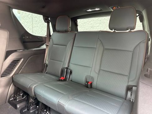 Used 2026 GMC Yukon AT4 w/ AT4 Premium Plus Package AWD/4WD image 9