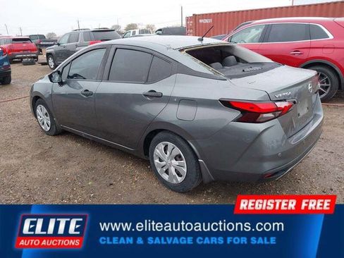 Used 2020 Nissan Versa S FWD image 5