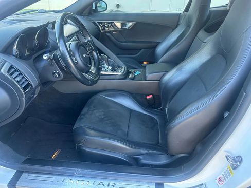 Used 2016 Jaguar F-TYPE Coupe image 15