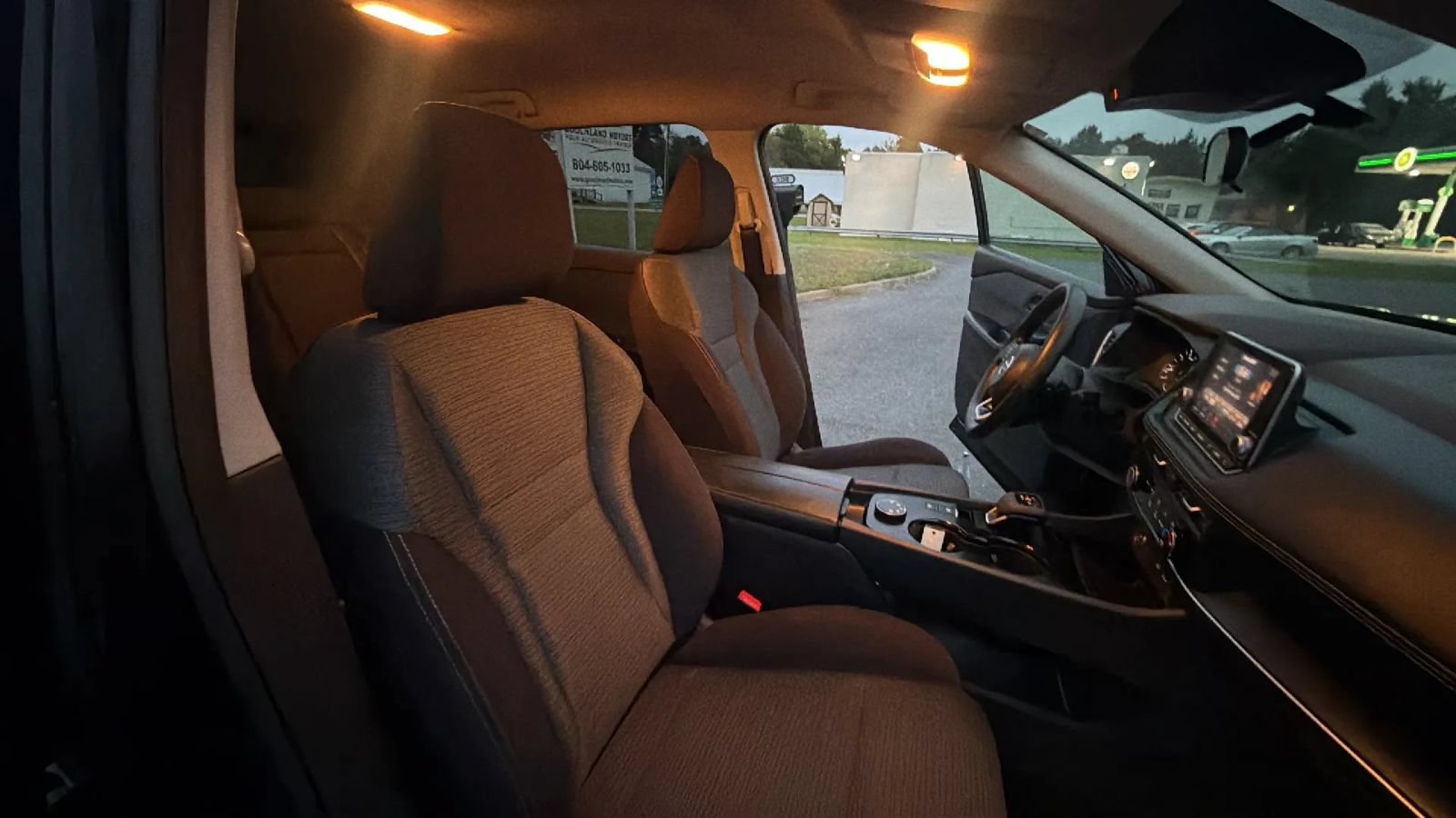 Used 2021 Nissan Rogue S AWD/4WD image 39