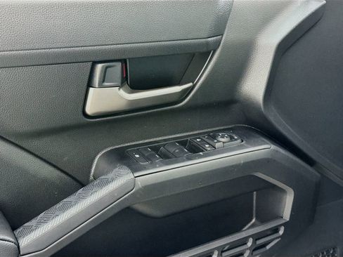 Certified 2026 Toyota Tacoma TRD Off-Road AWD/4WD image 14