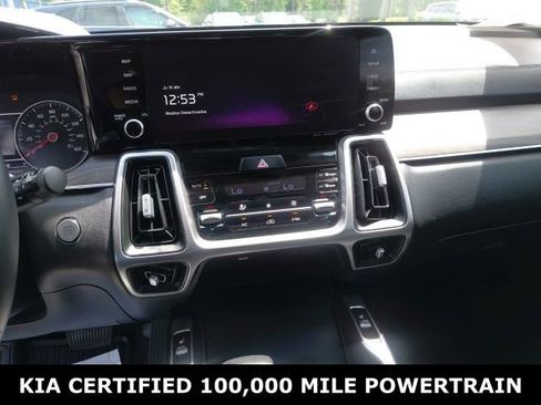 Certified 2023 Kia Sorento EX w/ Panoramic Sunroof Package image 12
