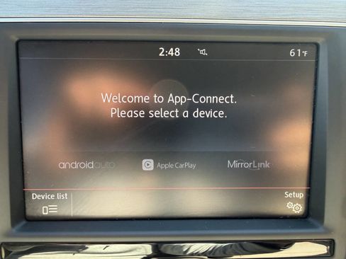 Used 2016 Volkswagen Golf S image 17