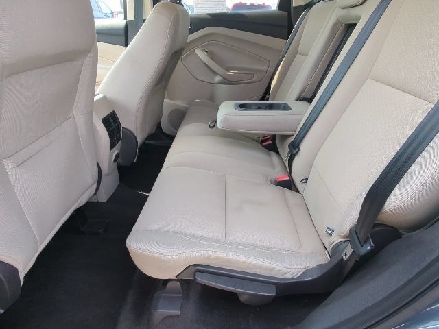 Used 2019 Ford Escape SE FWD image 21