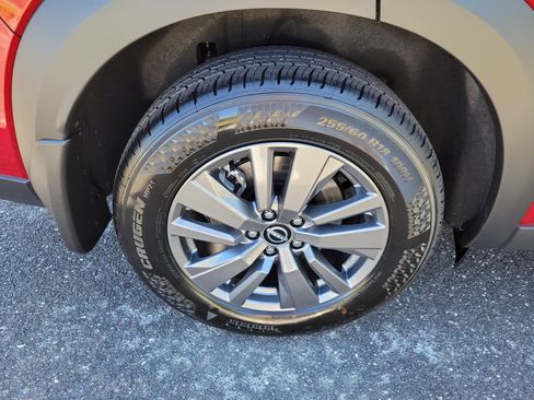 New 2026 Nissan Pathfinder SV FWD image 5