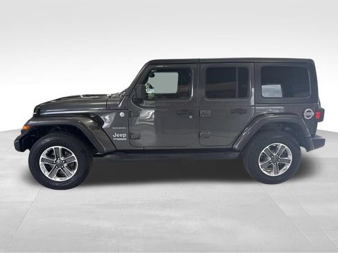 Used 2020 Jeep Wrangler Unlimited Sahara AWD/4WD image 3