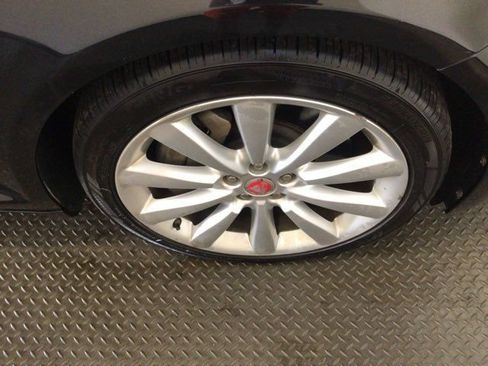 Used 2014 Jaguar XF 3.0 RWD image 27