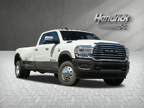 Used 2022 RAM 3500 Limited AWD/4WD image 2