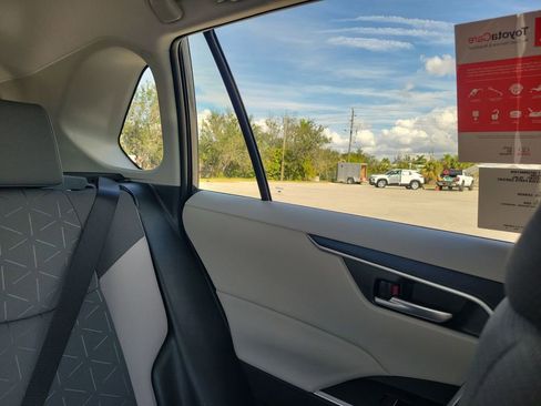 New 2025 Toyota RAV4 XLE image 14