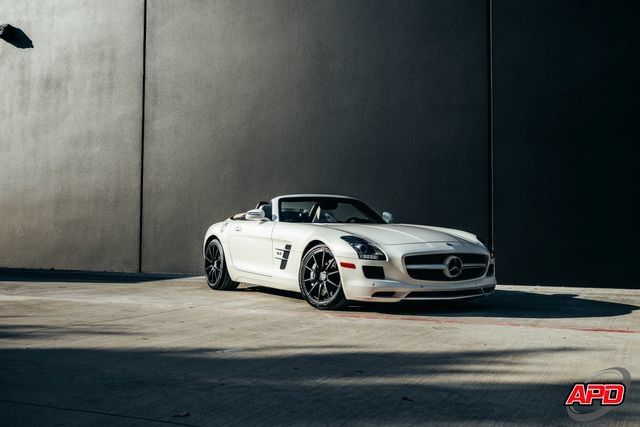 Used 2012 Mercedes-Benz SLS AMG Roadster image 13