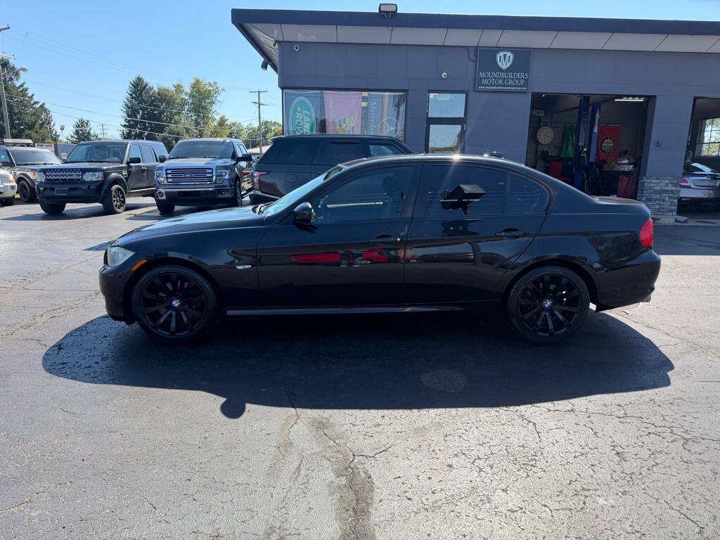 Used 2011 BMW 328i Sedan RWD image 3