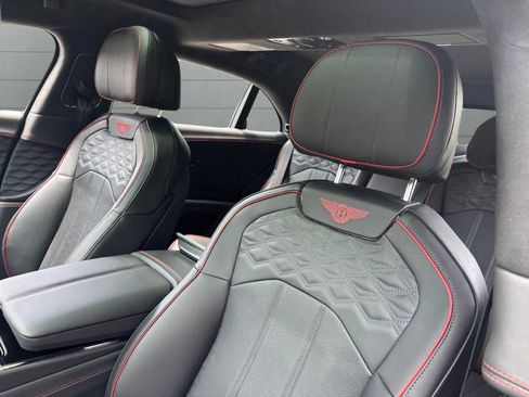 New 2025 Bentley Flying Spur Plug-In Hybrid image 17