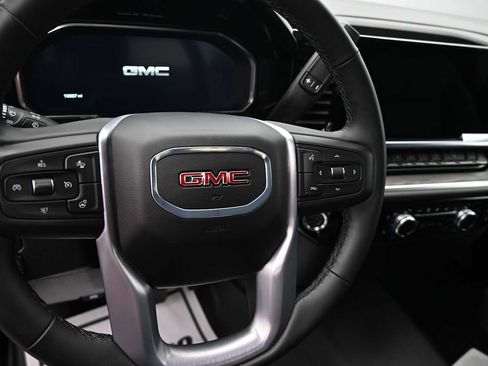 Used 2026 GMC Sierra 1500 SLT AWD/4WD image 14