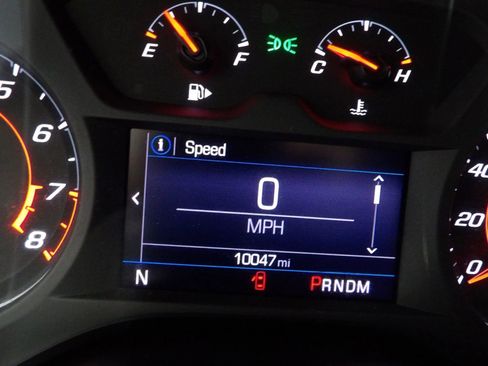 Used 2021 Chevrolet Camaro LT w/ RS Package image 22