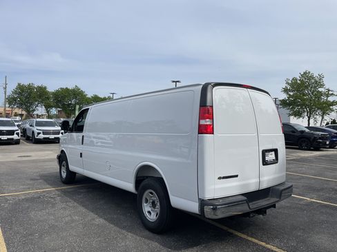 New 2025 Chevrolet Express 3500 Extended w/ Driver Convenience Package RWD image 7