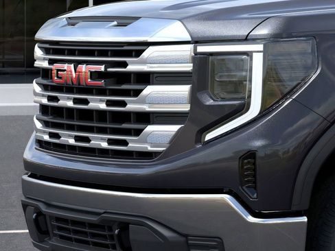 New 2026 GMC Sierra 1500 SLE image 13