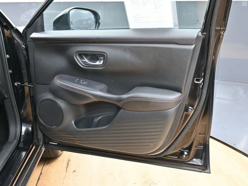Used 2023 Honda HR-V Sport image 33