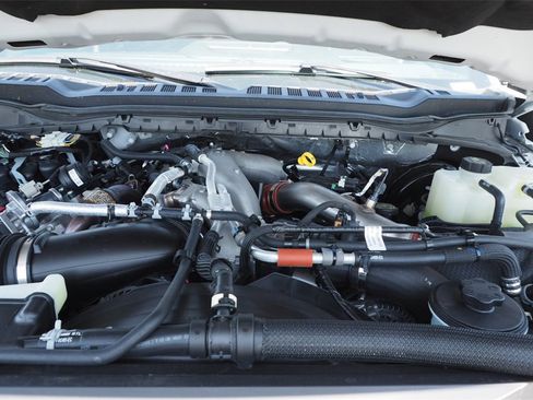 Used 2024 Ford F350 Platinum image 14