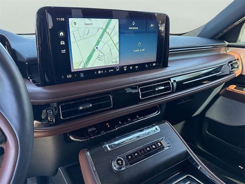 New 2025 Lincoln Aviator Reserve w/ Luxury Package image 19