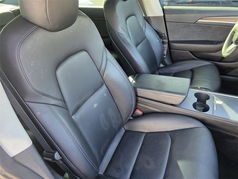 Used 2022 Tesla Model 3 Long Range image 29